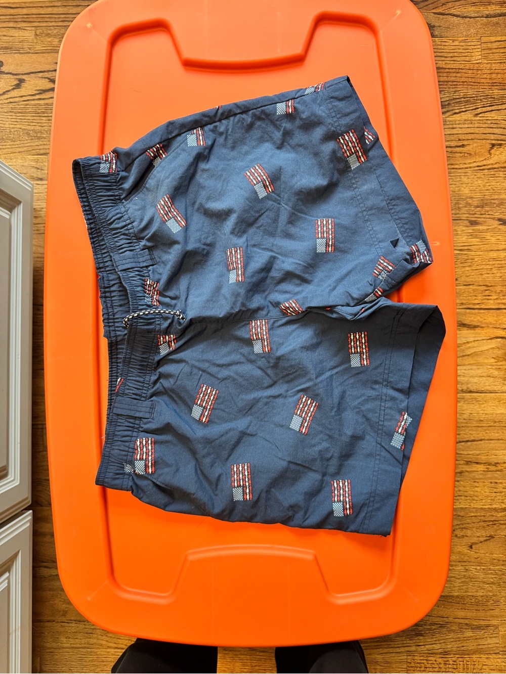 Columbia Navy Swim Trunks with American flag Print, new, Medium 🇺🇸